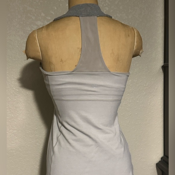 Lululemon Swiftly Tech Racerback Tank Top 2.0. 
Gray and Cream Athletic Top - Picture 3 of 3